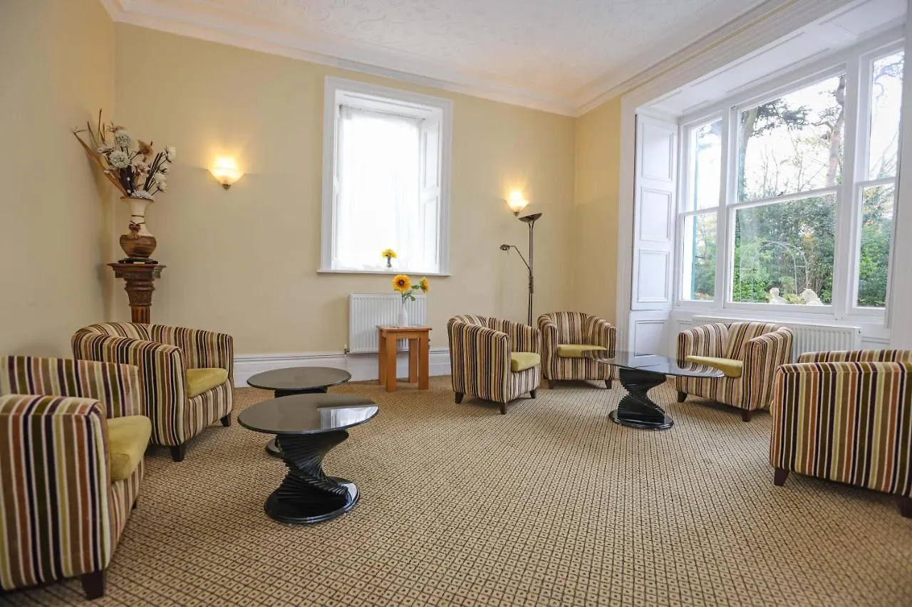 The Grove Hotel بورنماوث